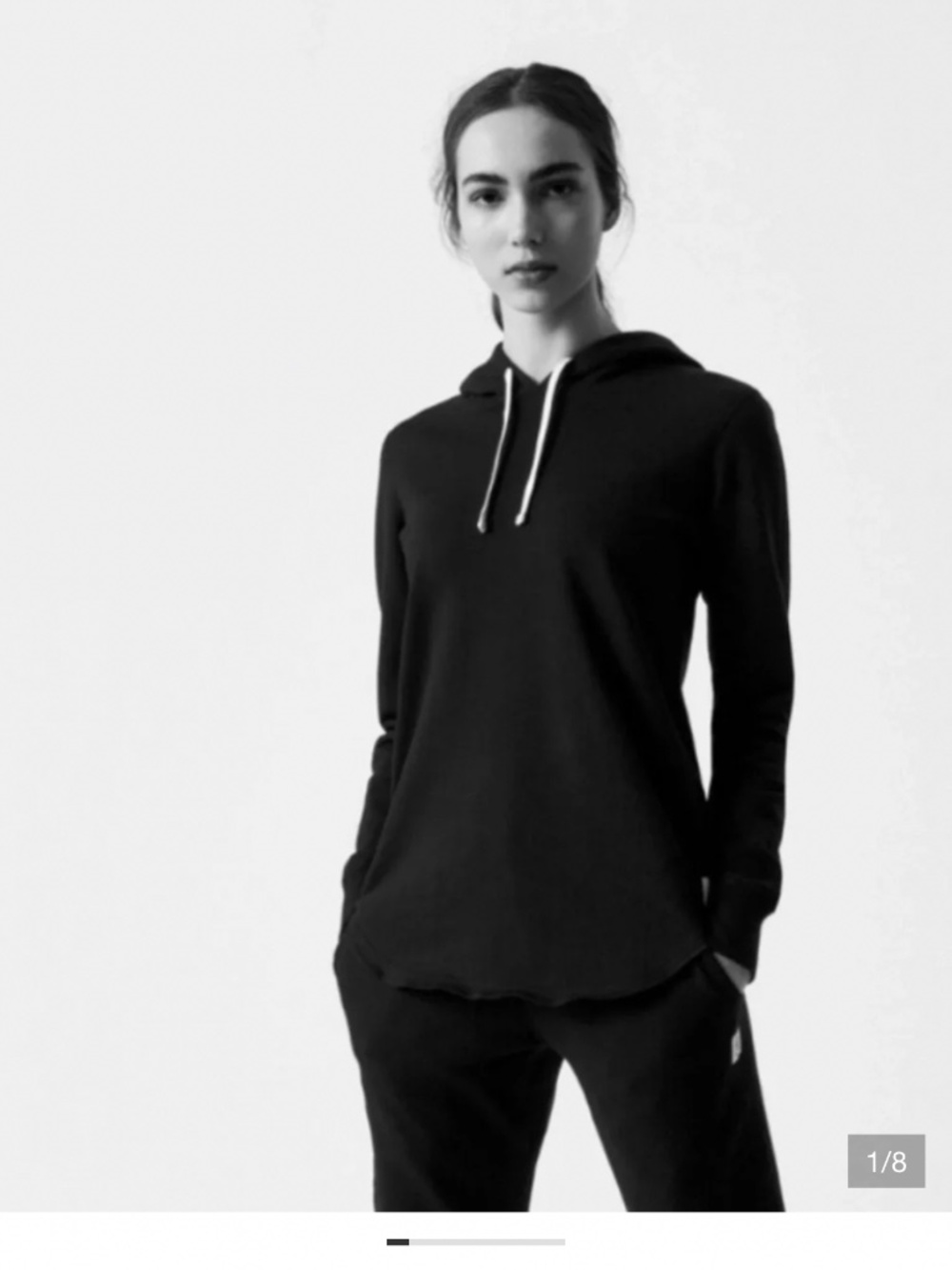 Rare find!! RC lightweight hoodie in black💕💕💕